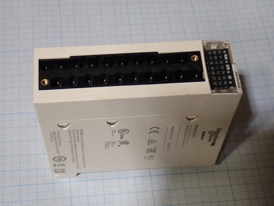 Модуль Schneider Electric BMXAMO0802 Made in France без оригинальной упаковки