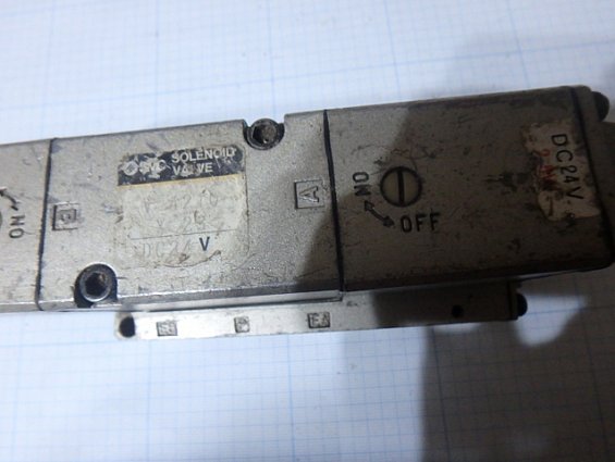 Пневмоклапан smc solenoid valve v4210 x23 dc24V бывший в употреблении