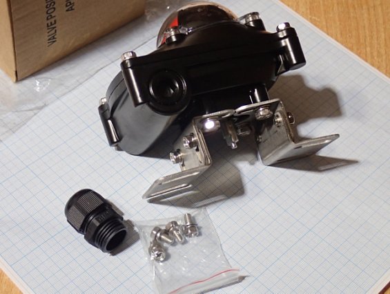 Блок концевых выключателей ПГС APL-220N IP66 визуальный индикатор положения индуктивный 1Ex ia IIC T