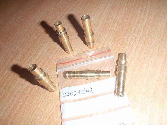 Пневмоштекер mafa соединительный БРС 03021542 48521 Brass-connector 8mms-5/16"-Type14