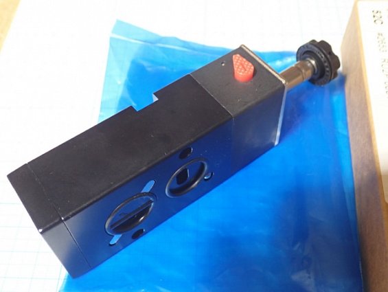 Распределитель CAMOZZI ELN-U015-02 P.max 8bar