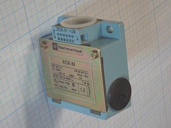 Корпус концевого выключателя Telemecanique ZCK-M1H29 XCK-M