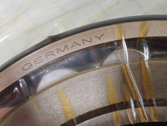 Подшипник KIS 22215CC W33 GERMANY