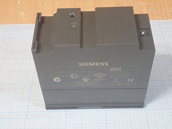 Блок питания SIEMENS 6ES7 307-1EA01-0AA0 бывший в употреблении ПОЧТИ НОВЫЙ
