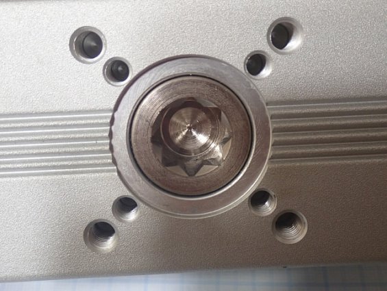 Пневмопривод FESTO DFPD-20-RP-90-RD-F05 8048011