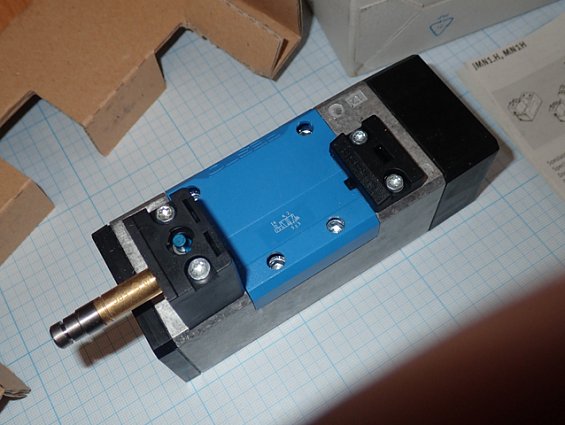 Распределитель FESTO MN1H-5/2-D-2-FR-C 159699 magnetventi