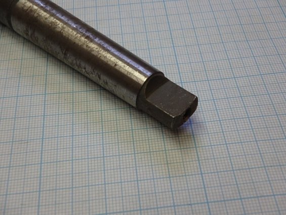 Сверло Ф20 Р6М5 ВиЗ ГОСТ10903-77 спиральное с коническим хвостовиком