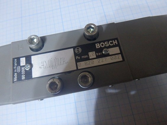 Пневмораспределитель bosch 0-820-227-002 0820227002 Pe max.10bar pilot valve