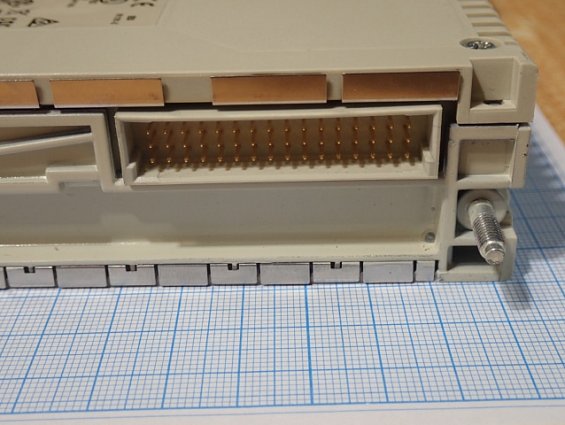 Контроллер Schneider Electric TSXDEY64D2K Made in France БЕЗ ОРИГИНАЛЬНОЙ УПАКОВКИ ГАРАНТИЯ