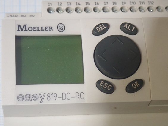 Программируемое реле Moeller EASY819-DC-RC БЫВШЕЕ В УПОТРЕБЛЕНИИ ТЕХНИЧЕСКИ ИСПРАВНОЕ