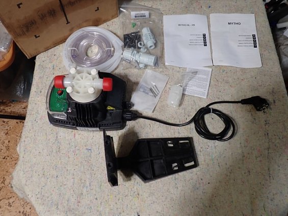 Аналоговый насос дозирования Mytho HL50NHP00N0 20-54л/ч 0.1-5бар PVDF-T/FPM 40W 100-240V 50/60Hz IP6