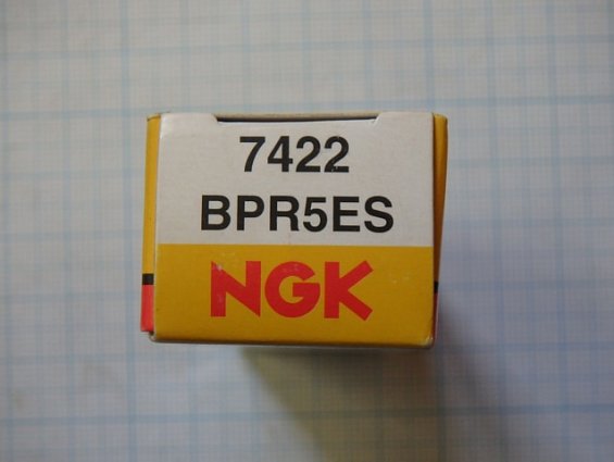 Свеча зажигания BPR5ES 7422 NGK ЯПОНИЯ