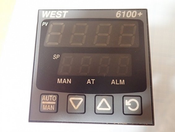 Регулятор температуры БУ WEST P6100-2700-00-0 2700000 S140 control solutions