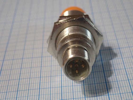 Датчик индуктивный ifm IGS209 БЫВШИЙ В УПОТРЕБЛЕНИИ ТЕХНИЧЕСКИ ИСПРАВЕН