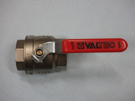 Кран шаровой латунный valtec vt.214.n.09 2" dn50 pn25