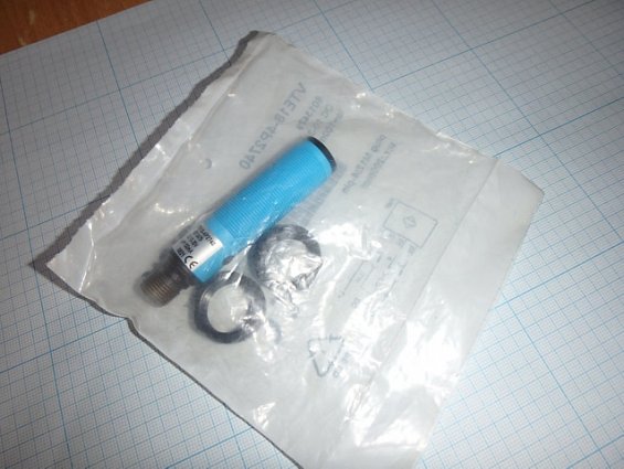 Фотоэлектрический датчик sick 6013479 vte18-4p2740 в цилиндрическом корпусе made in Italy