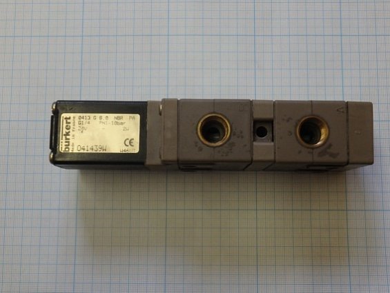 Пневмораспределитель BURKERT БЮРКЕРТ 041439W 0413-G-06,0-NBR-PA G1/4 4/2 ходовой