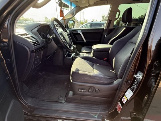 Автомобиль TOYOTA LAND CRUISER 150 PRADO 2017г 250000км ПОЛНЫЙ ПРИВОД двигатель 1GD 8229027 шасси