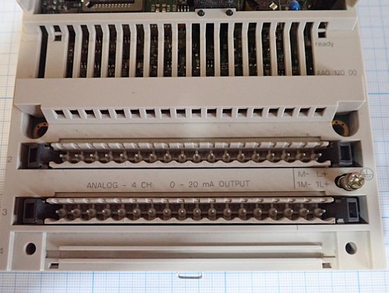 Базовый блок аналогового вывода Schneider Electric 170aao12000 analog output 4ch 4-выхода 0-20ma