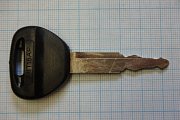 Ключ зажигания MIT15AP автомобиля MITSUBISHI CANTER
