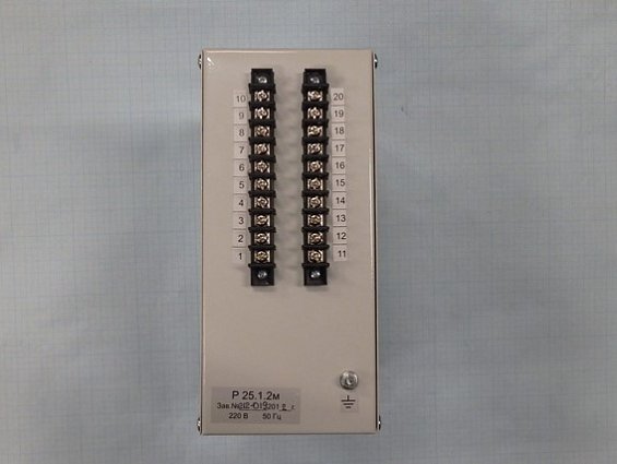Регулятор Р25.1.2м 212-019 220В 50Гц 2012г.