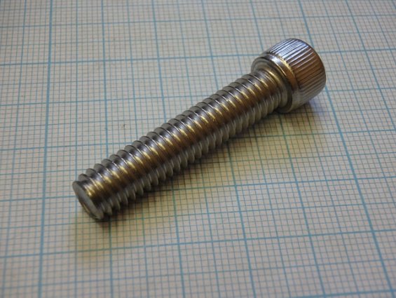 Винт дюймовый нержавеющий ASME B18.3 5/16-18х1-1/2" AISI304 Hexagon Socket Head Cap Screws