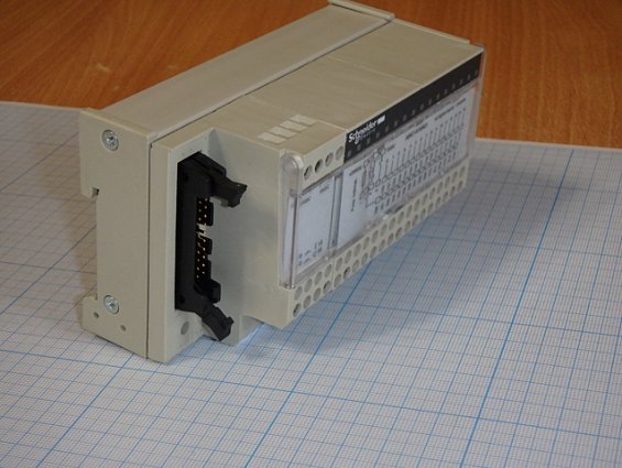 База schneider electric Modicon ABE7-H16R21 ABE7H16R21 made in France новый без заводской упаковки