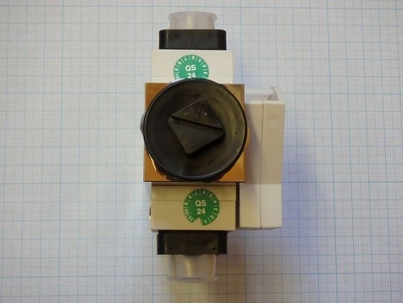 Реле потока HD2FO1-025GM008-959066 GHM-HONSBERG SENSECA 0.5...8 l/min 120VAC 0.18A 5VA Made in Germa