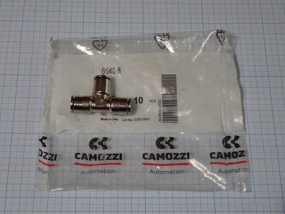 Тройник цанговый CAMOZZI 6540-8 Made in Italy