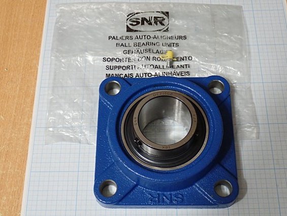 Подшипник SNR UCF.210 без оригинальной упаковки