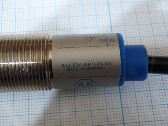 Датчик индуктивный allen-bradley 871c-c5a18-a новая марка 871с-a5n18-a2 proximity switch m18