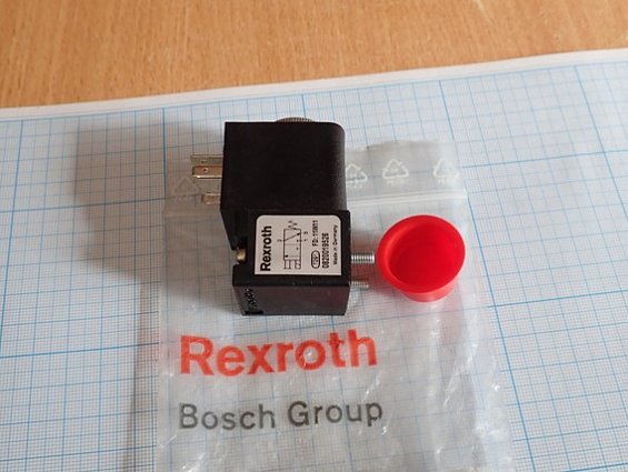Пневмораспределитель Rexroth 0820019526 с катушкой 1824210223 48V 50Hz 24VDC