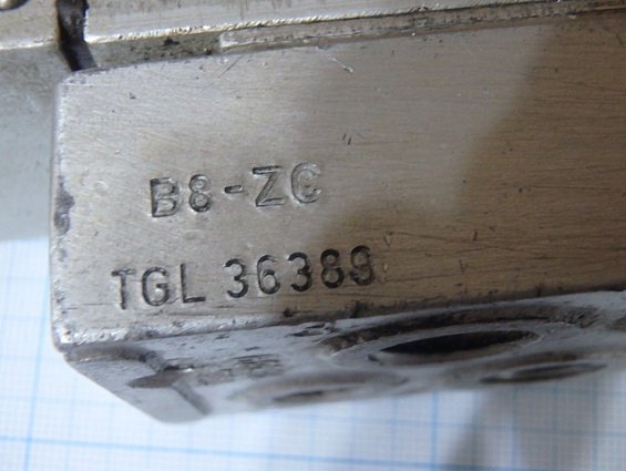 Пневмораспределитель Wegeventile DDR ORSTA-pneumatik pneumatikventil b8-522e522 B8-E