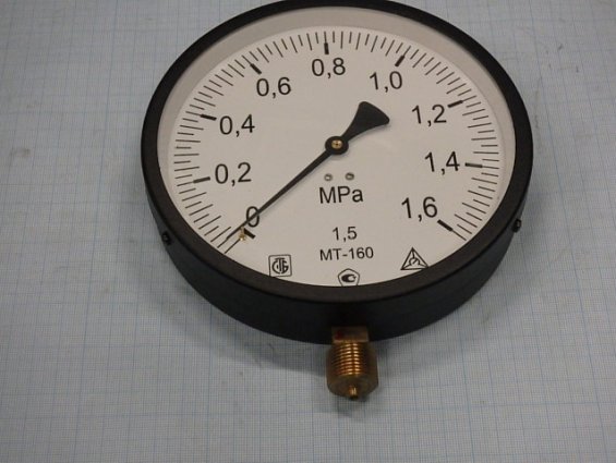 Манометр МТ-160 0-1.6MPa класс точности 1.5 диаметр Ф160мм штуцер М20х1.5