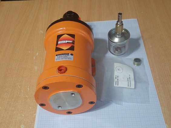 Усилитель BOOSTER Spencer Franklin SF-2300V 25:1 малообъемный воздушно-масляный