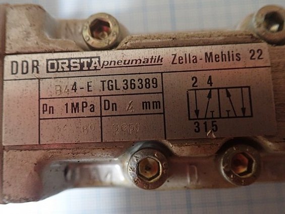 Клапан DDR ORSTA pneumatik B4 4-E TGL36389 Dn4mm FEM-5 220V 50Hz 10/8VA 100%ED 10bar