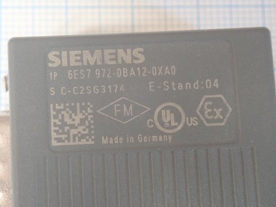 Соединитель SIEMENS 6ES7 972-0BA12-0XA0 бывший в употреблении ПОЧТИ НОВЫЙ ДЕМОНТАЖ