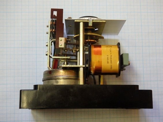 Реле времени EAW RZw 0-6 Minuten 220V 50Hz PL-Nr.770746000 Art-Nr.1363512303049060 IP40 1986