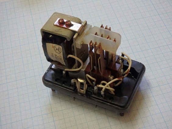 Реле промежуточное РПУ-2 51202 У3Б -12В IP40 2/2 2НО 2НЗ ГОСТ17523-79 два нормально открытых разомкн