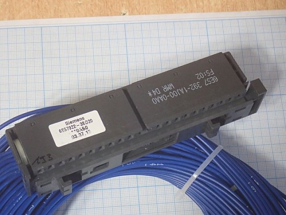 Фронтальный соединитель SIEMENS 6ES7 392-1AJ00-0AA0 с проводом длина 3.2m