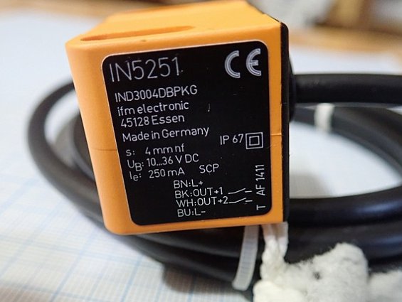 Датчик IFM IN5251 IND3004DBPKG индуктивный сдвоенный для вентильных приводов