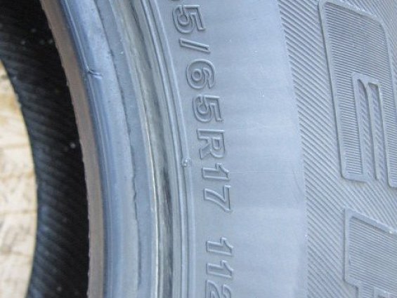 Автошина бывшая в употреблении износ 60-70% 265/65R17 265-65R17 DUELER H/T 112S BRIDGESTONE