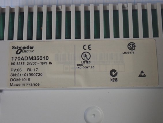 Модуль Schneider Electric 170ADM35010+170INT11000