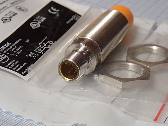 Датчик индуктивный ifm IGM205 IGK3012-BPKG/M/60V/US104DPS