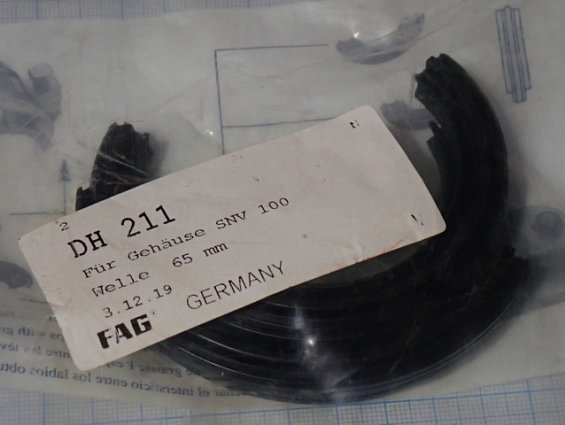 Уплотнение FAG DH211 Fur Gehause SNV-100 Welle 65mm GERMANY