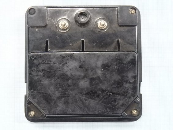 Вольтметр Э377 пр.изм.0-40kV 50Hz кл.т.1,5 .120х120х47 1983г.в. стрелка на ноль не выставляется