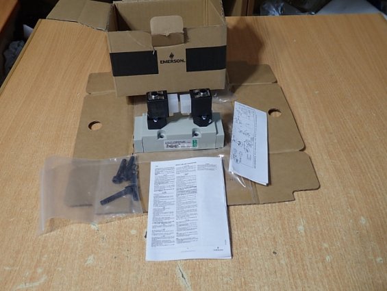 Клапан EMERSON ASCO numatics C23BB4004011B61