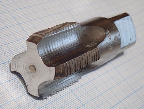 Метчик трубный G1" ОДИН ДЮЙМ БЫВШИЙ В УПОТРЕБЛЕНИИ