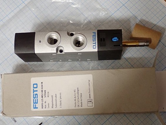 Распределитель FESTO VUVS-L25-M52-AD-G14-F8 575501 M358 -10C...+60C