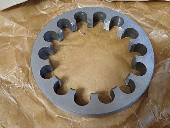 Плашка M110х2mm 6g Ф160х21mm